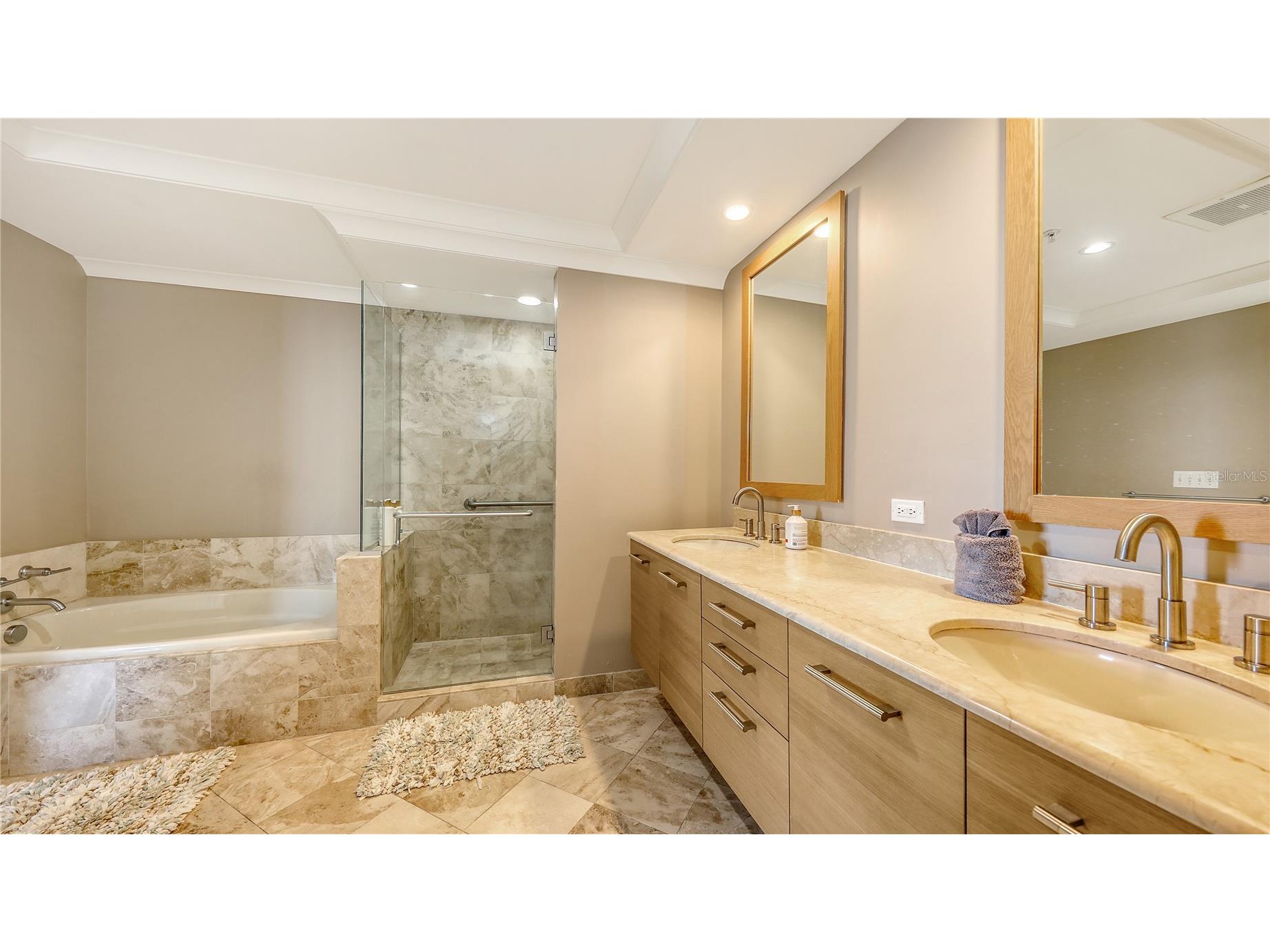 1350 Main Street #712 Sarasota FL 34236 A4680431 image20