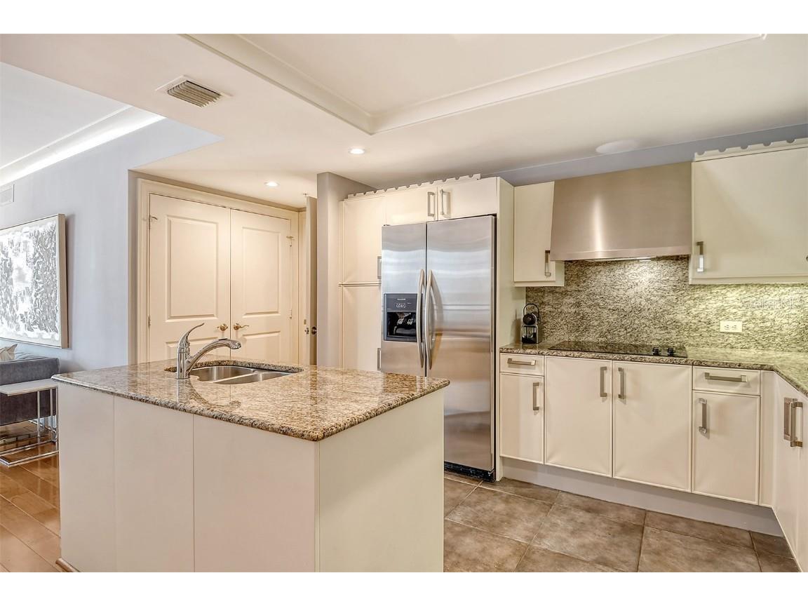 1350 Main Street #903 Sarasota FL 34236 A4549095 image17