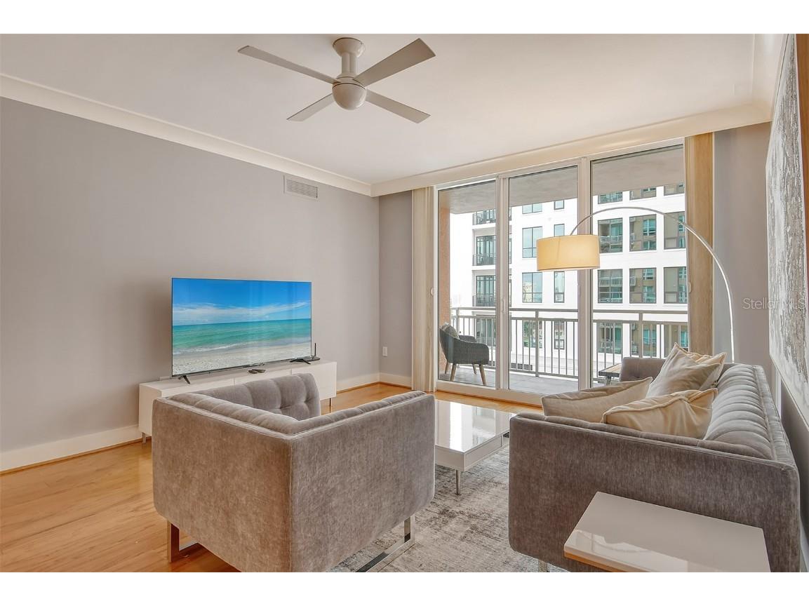 1350 Main Street #903 Sarasota FL 34236 A4549095 image8