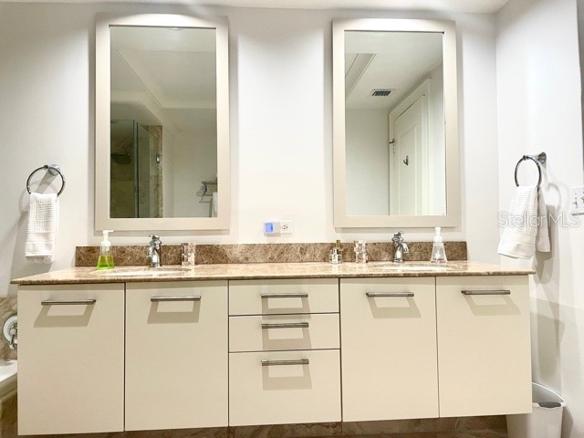 1350 Main Street #909 Sarasota FL 34236 A4685018 image11