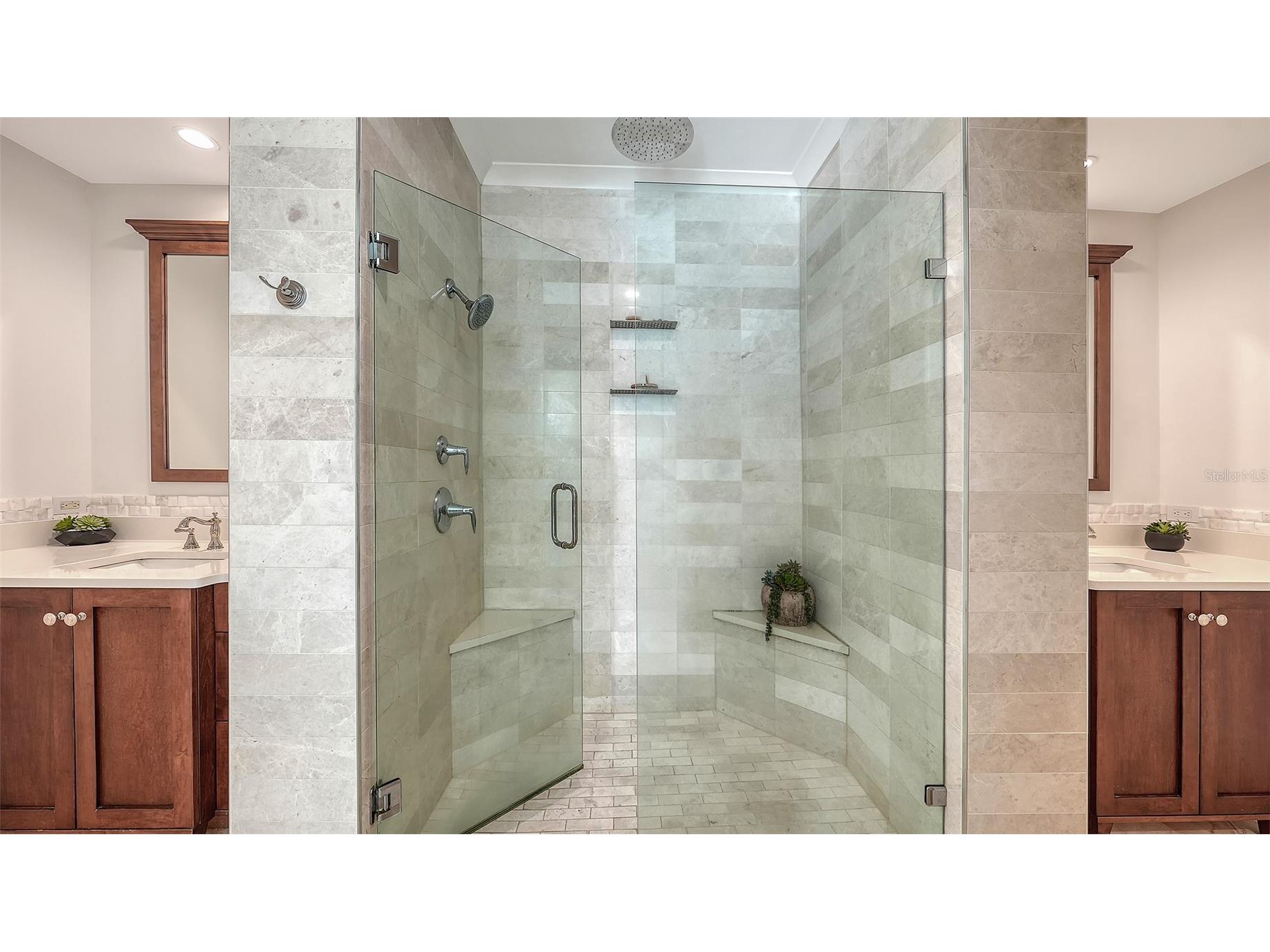 1350 Main Street #PH-1701 Sarasota FL 34236 A4681396 image18