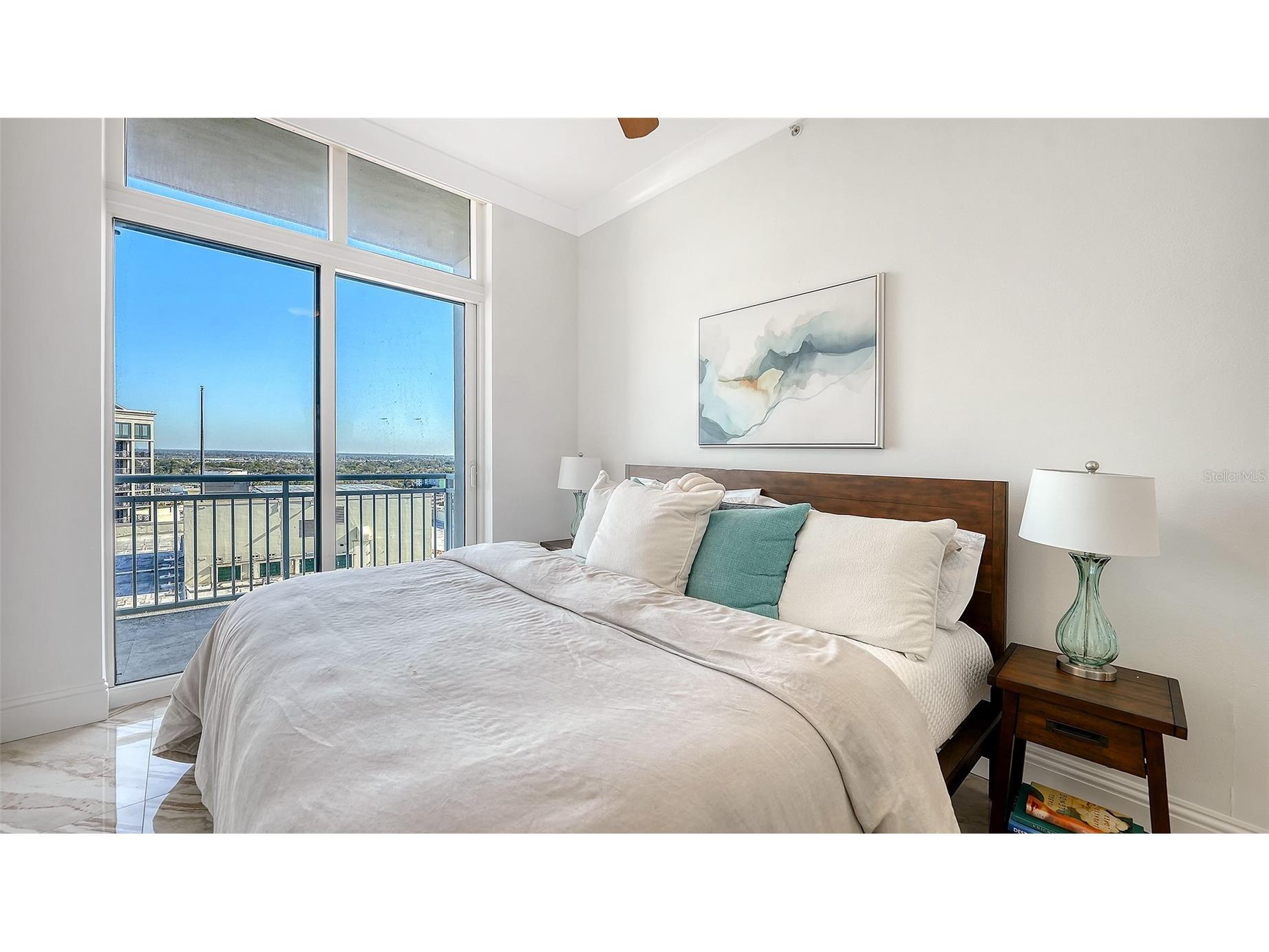 1350 Main Street #PH-1701 Sarasota FL 34236 A4681396 image19