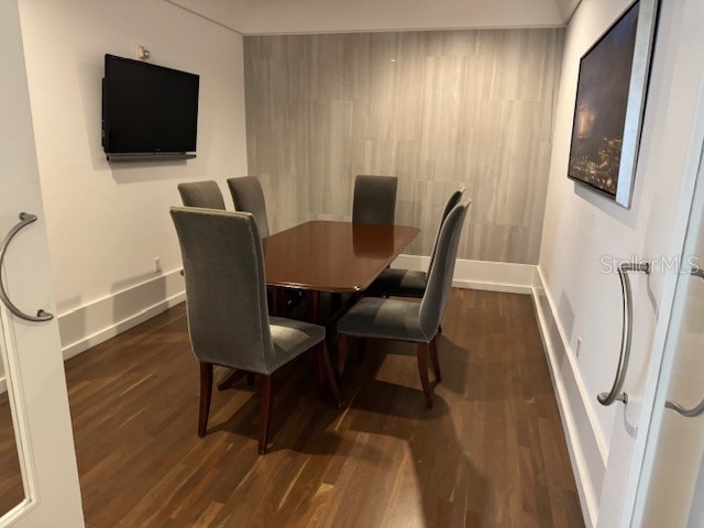 1350 Main Street #PH-1701 Sarasota FL 34236 A4681396 image38