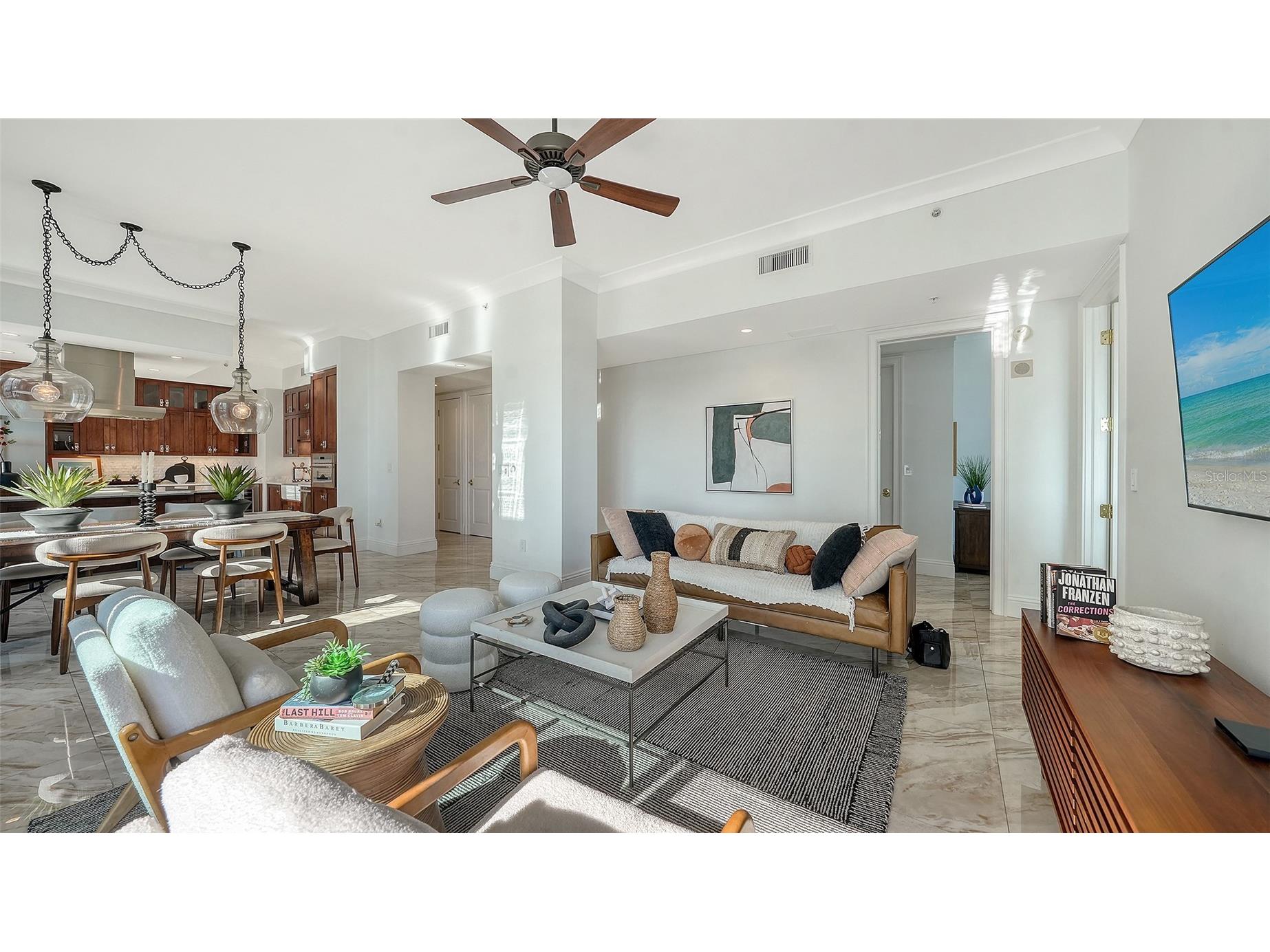 1350 Main Street #PH-1701 Sarasota FL 34236 A4681396 image5