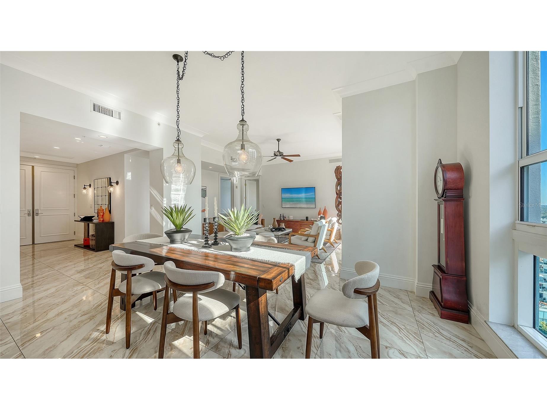 1350 Main Street #PH-1701 Sarasota FL 34236 A4681396 image7