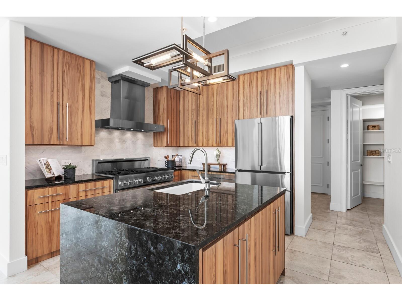 1350 Main Street #PH1600 Sarasota FL 34236 A4666660 image14