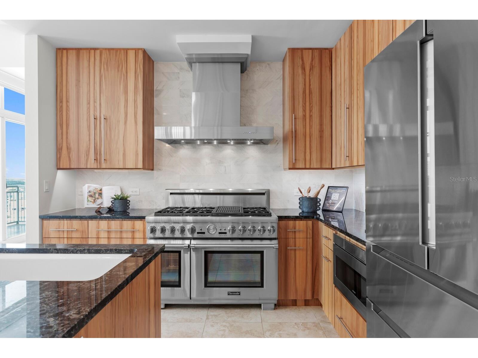 1350 Main Street #PH1600 Sarasota FL 34236 A4666660 image15