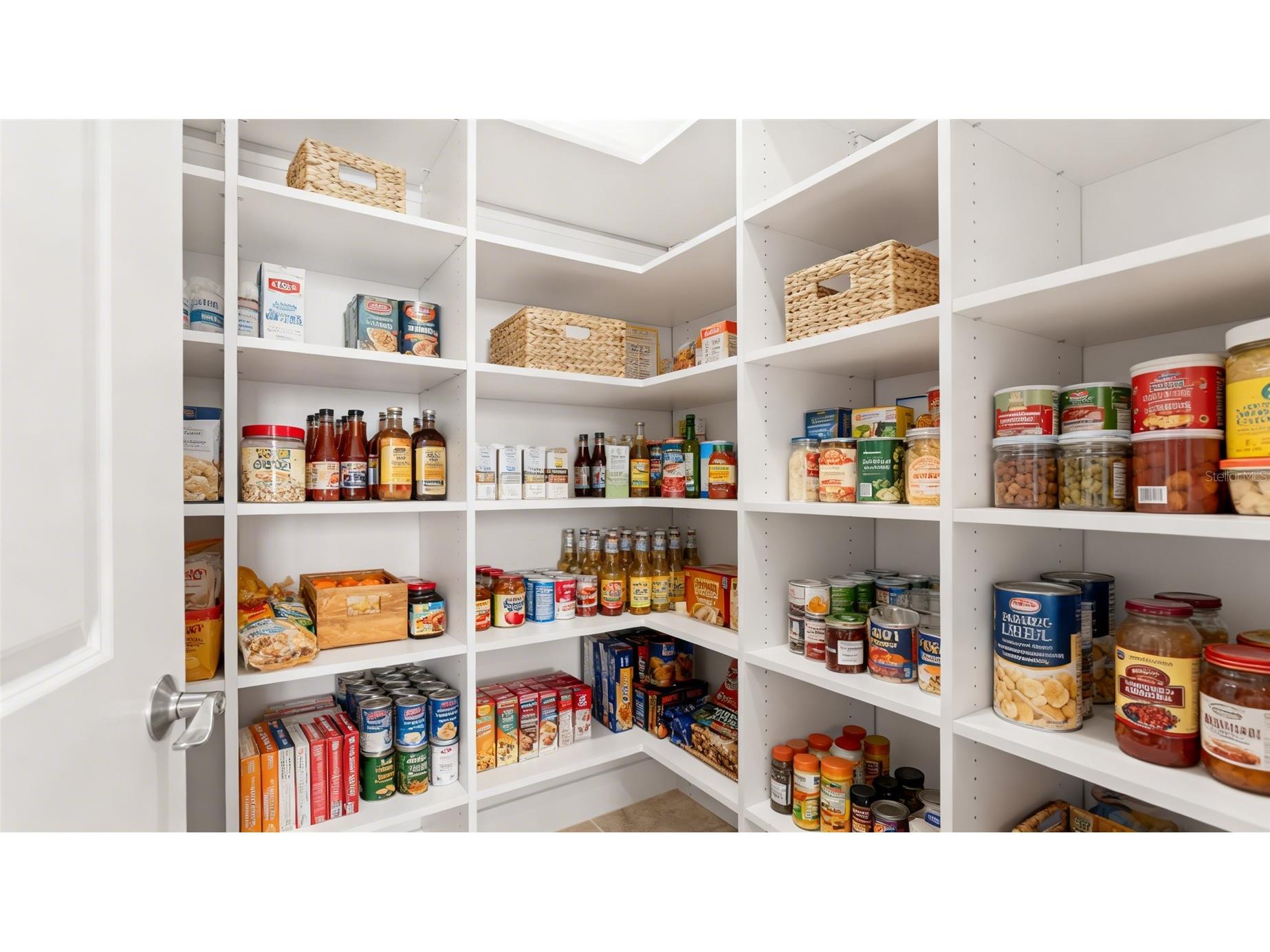 1350 Main Street #PH1600 Sarasota FL 34236 A4666660 image18