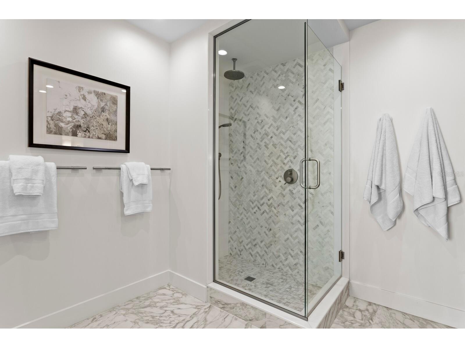 1350 Main Street #PH1600 Sarasota FL 34236 A4666660 image27