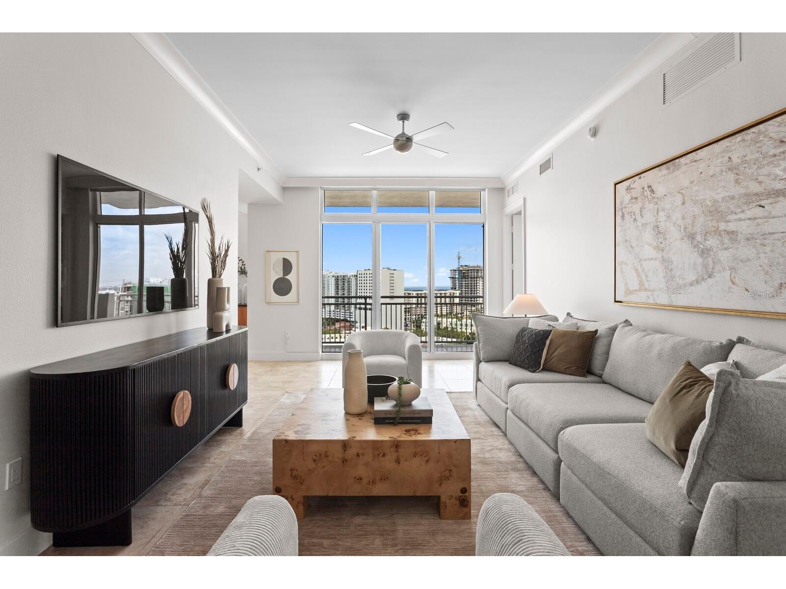 1350 Main Street #PH1600 Sarasota FL 34236 A4666660 image3