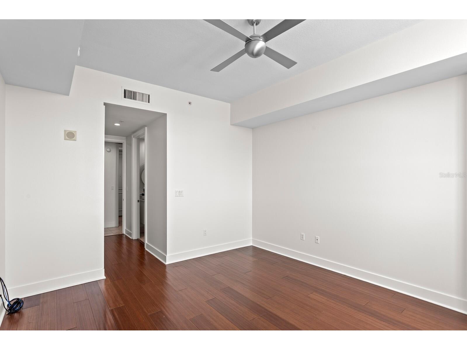 1350 Main Street #PH1600 Sarasota FL 34236 A4666660 image33