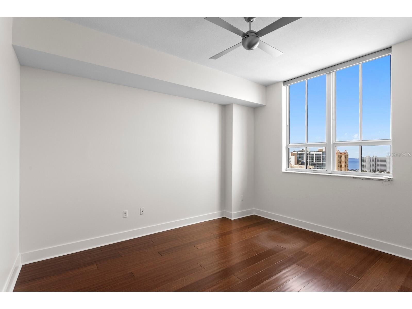 1350 Main Street #PH1600 Sarasota FL 34236 A4666660 image35