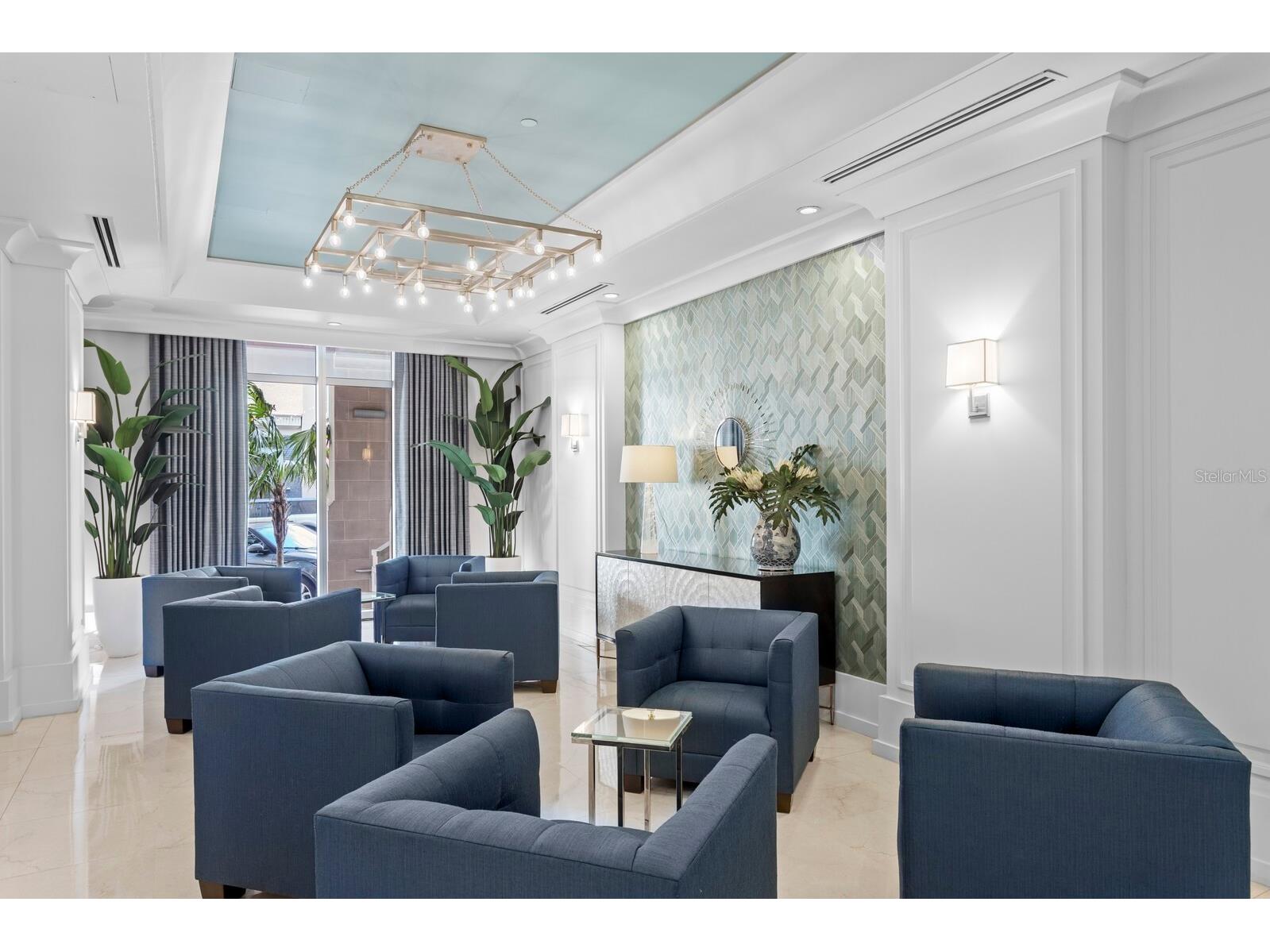 1350 Main Street #PH1600 Sarasota FL 34236 A4666660 image40