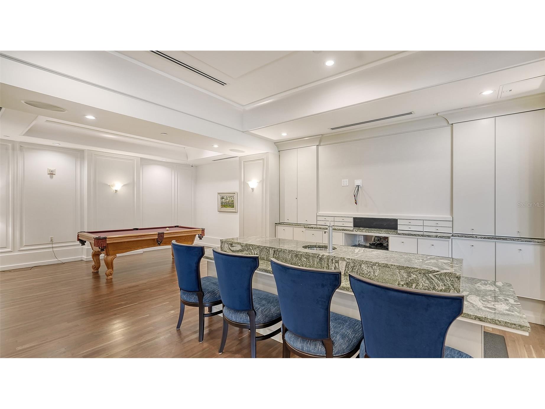 1350 Main Street #PH1600 Sarasota FL 34236 A4666660 image43