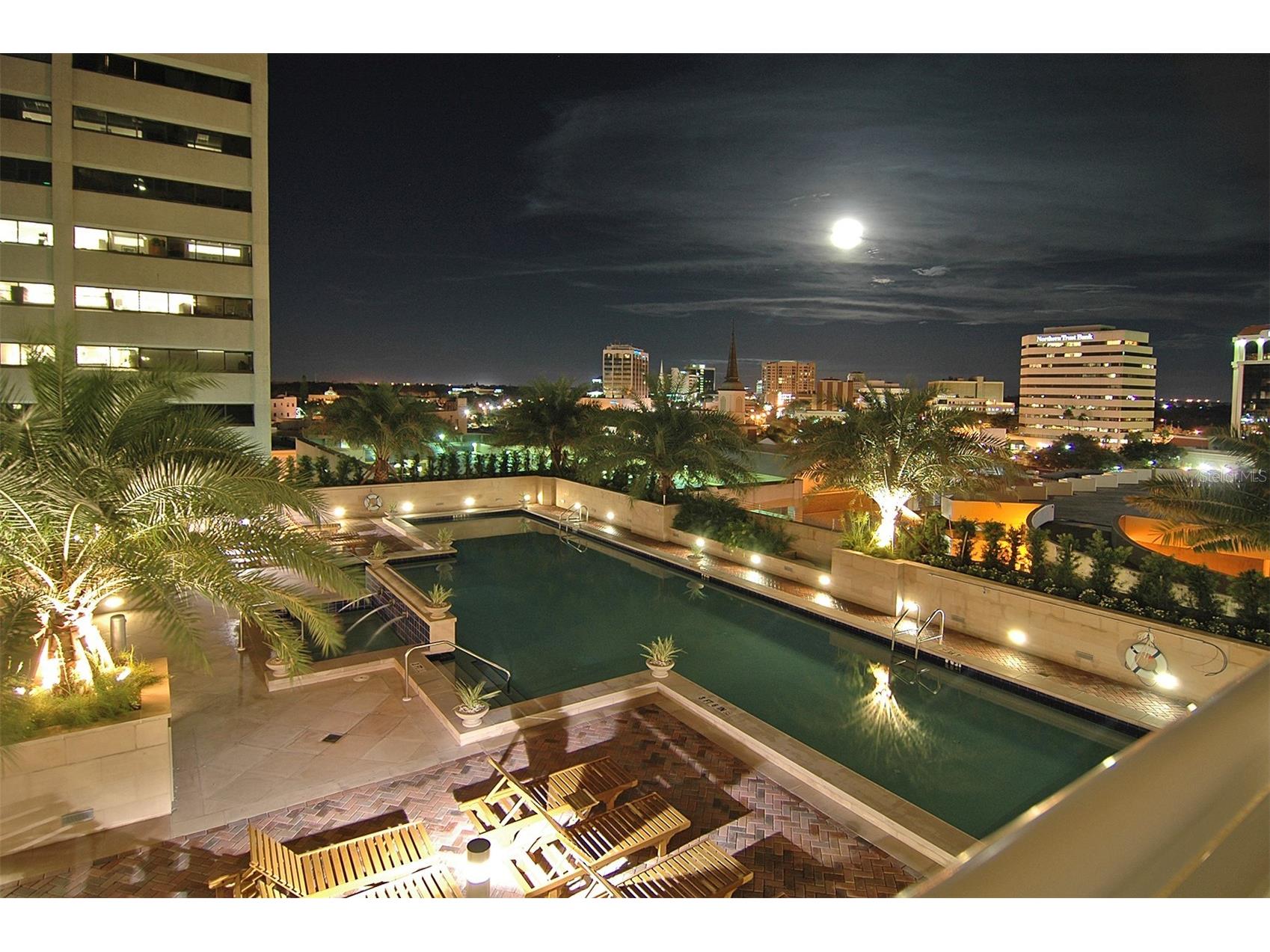 1350 Main Street #PH1600 Sarasota FL 34236 A4666660 image54