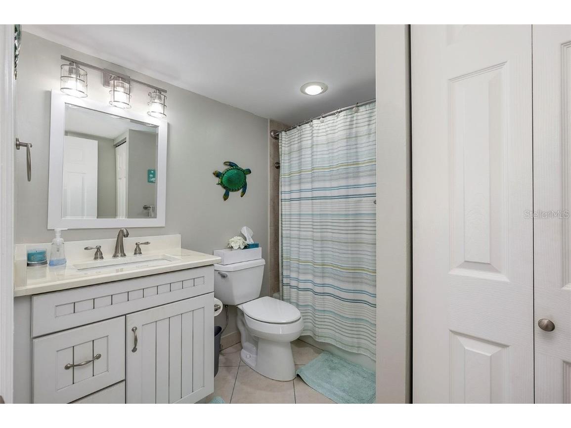 1350 N Portofino Drive #207 Sarasota FL 34242 A4612491 image18