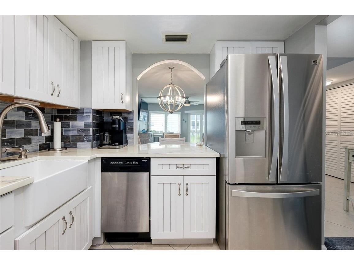 1350 N Portofino Drive #207 Sarasota FL 34242 A4612491 image4