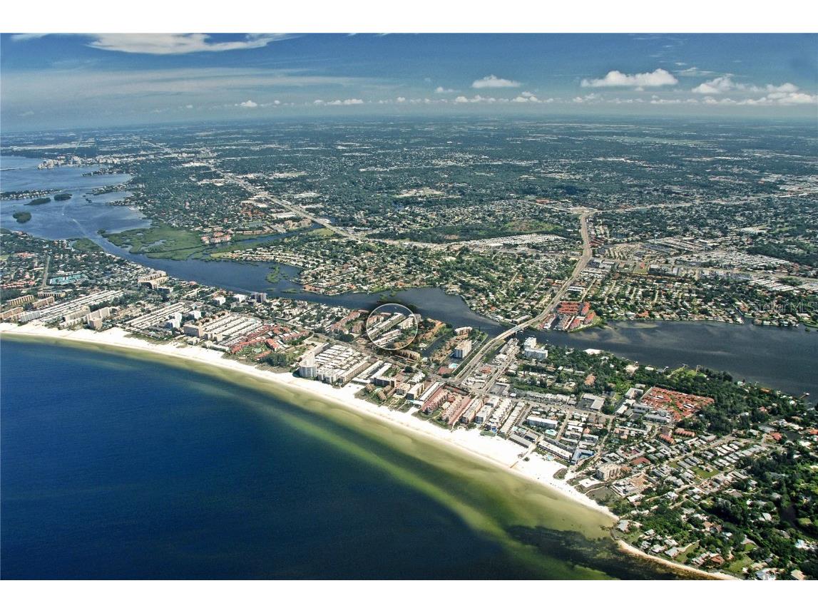 1350 N Portofino Drive #402 Sarasota FL 34242 A4654820 image37