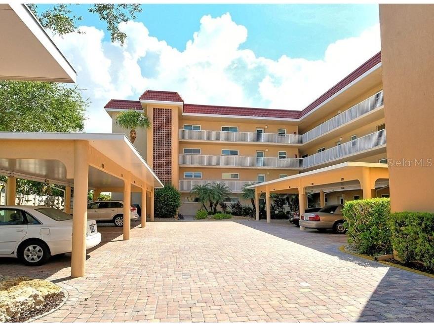 1350 N Portofino Drive #408TAR Sarasota FL 34242 A4594644 image1