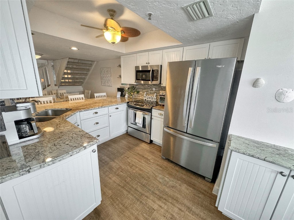 1350 Siesta Bayside Drive #1350-B Sarasota FL 34242 A4594300 image11