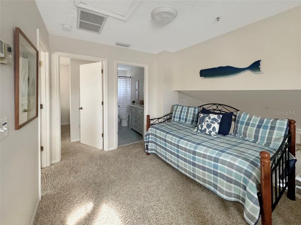 1350 Siesta Bayside Drive #1350-B Sarasota FL 34242 A4594300 image17