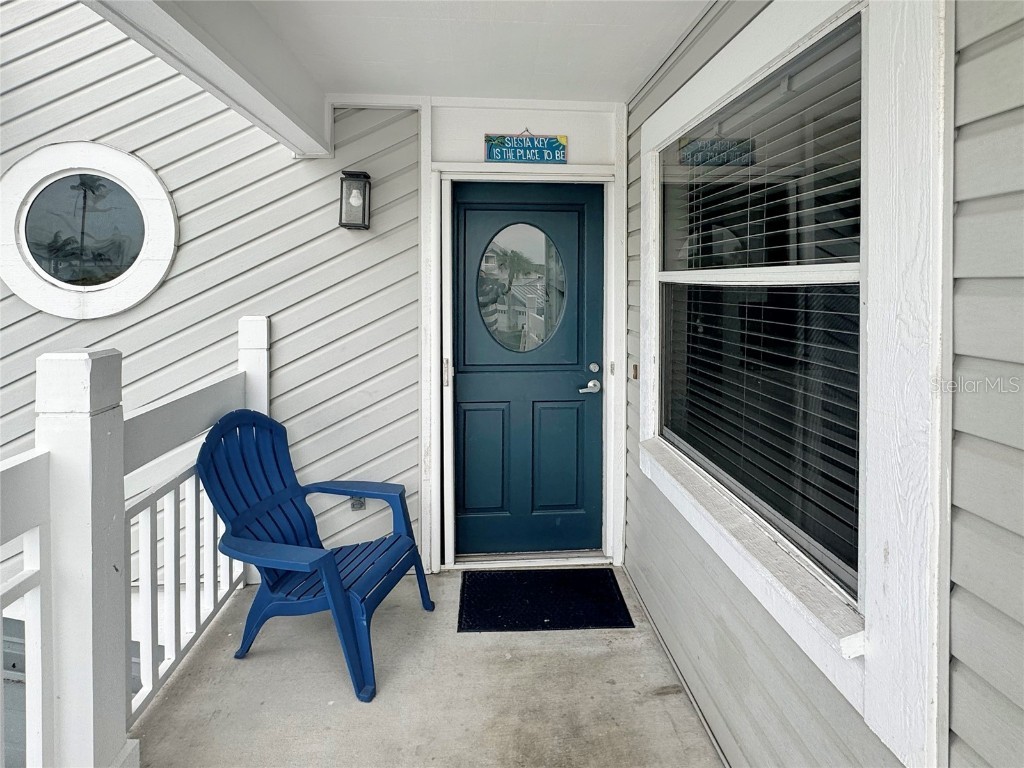 1350 Siesta Bayside Drive #1350-B Sarasota FL 34242 A4594300 image2