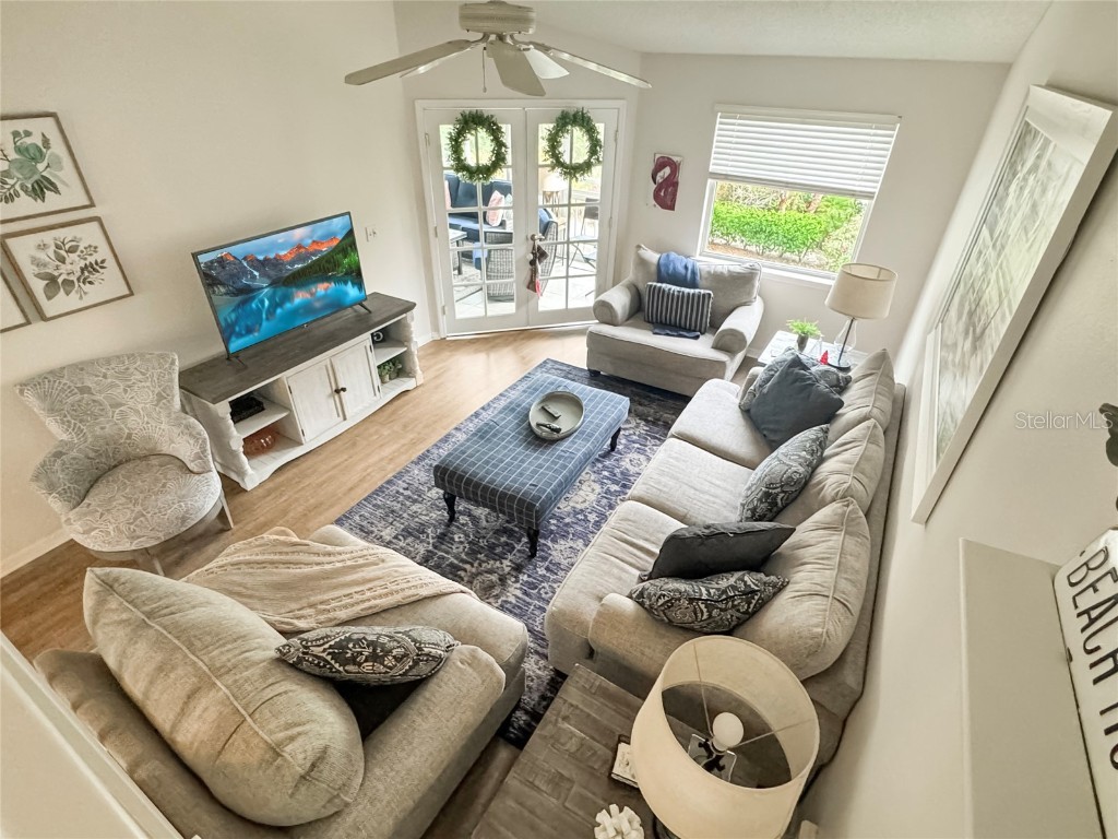 1350 Siesta Bayside Drive #1350-B Sarasota FL 34242 A4594300 image3