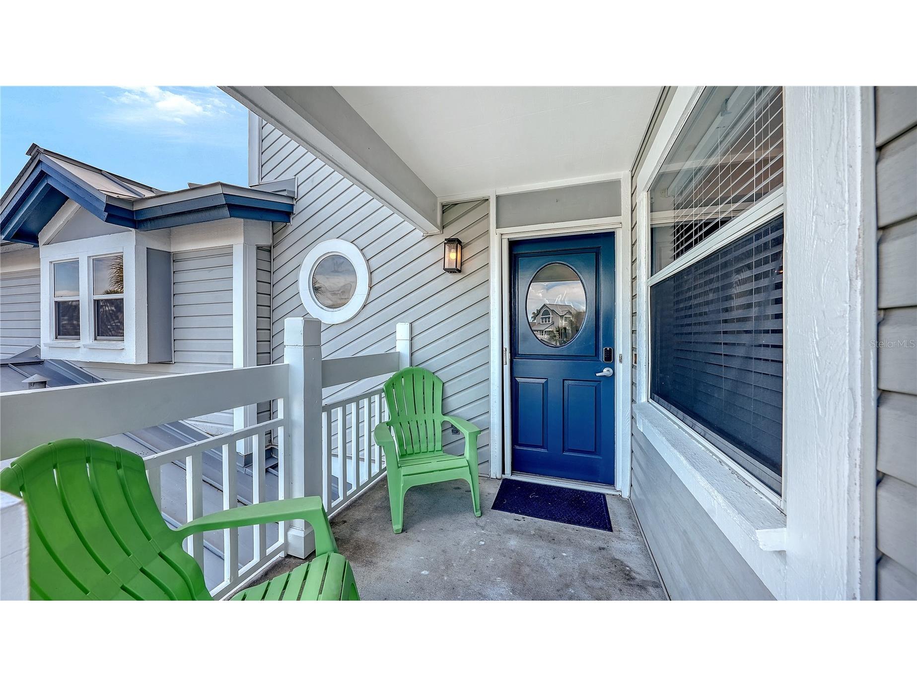 1350 Siesta Bayside Drive #1350B Sarasota FL 34242 A4683073 image2