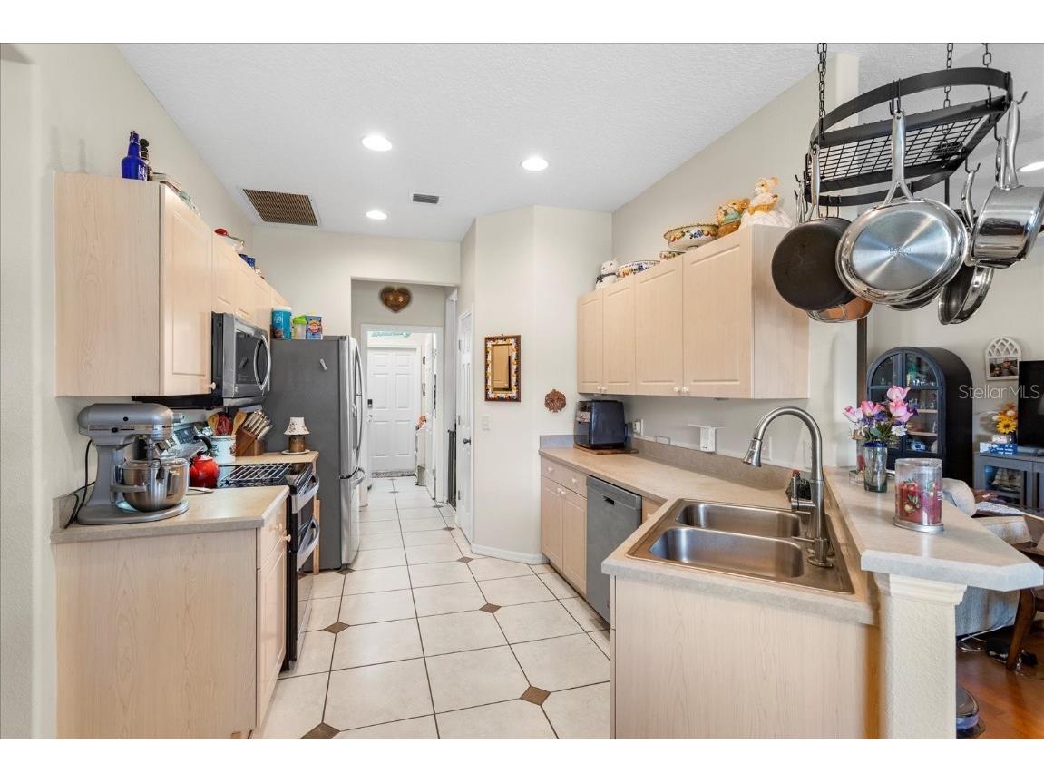 13500 Biscayne Drive Grand Island FL 32735 O6350314 image4