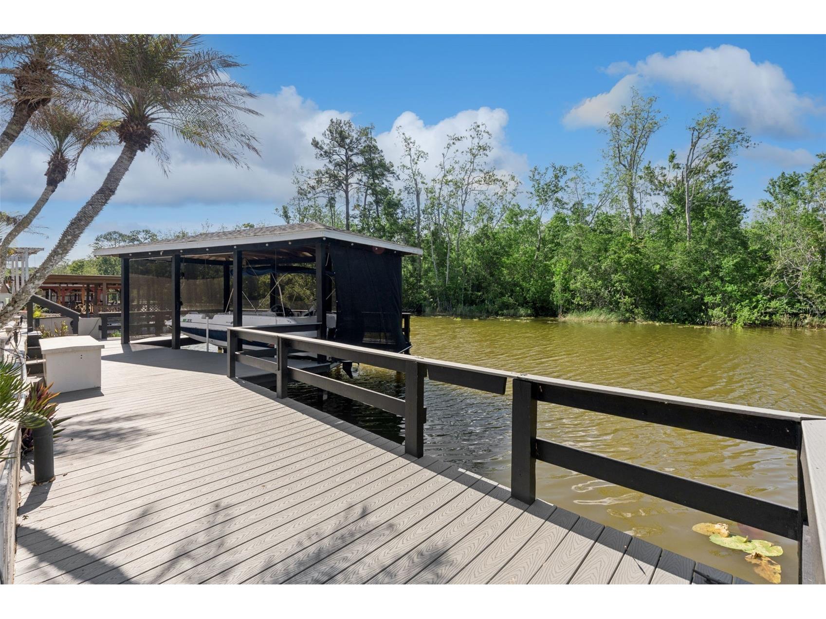 13502 Country Club Drive Tavares FL 32778 - LITTLE LAKE HARRIS G5111423 image3