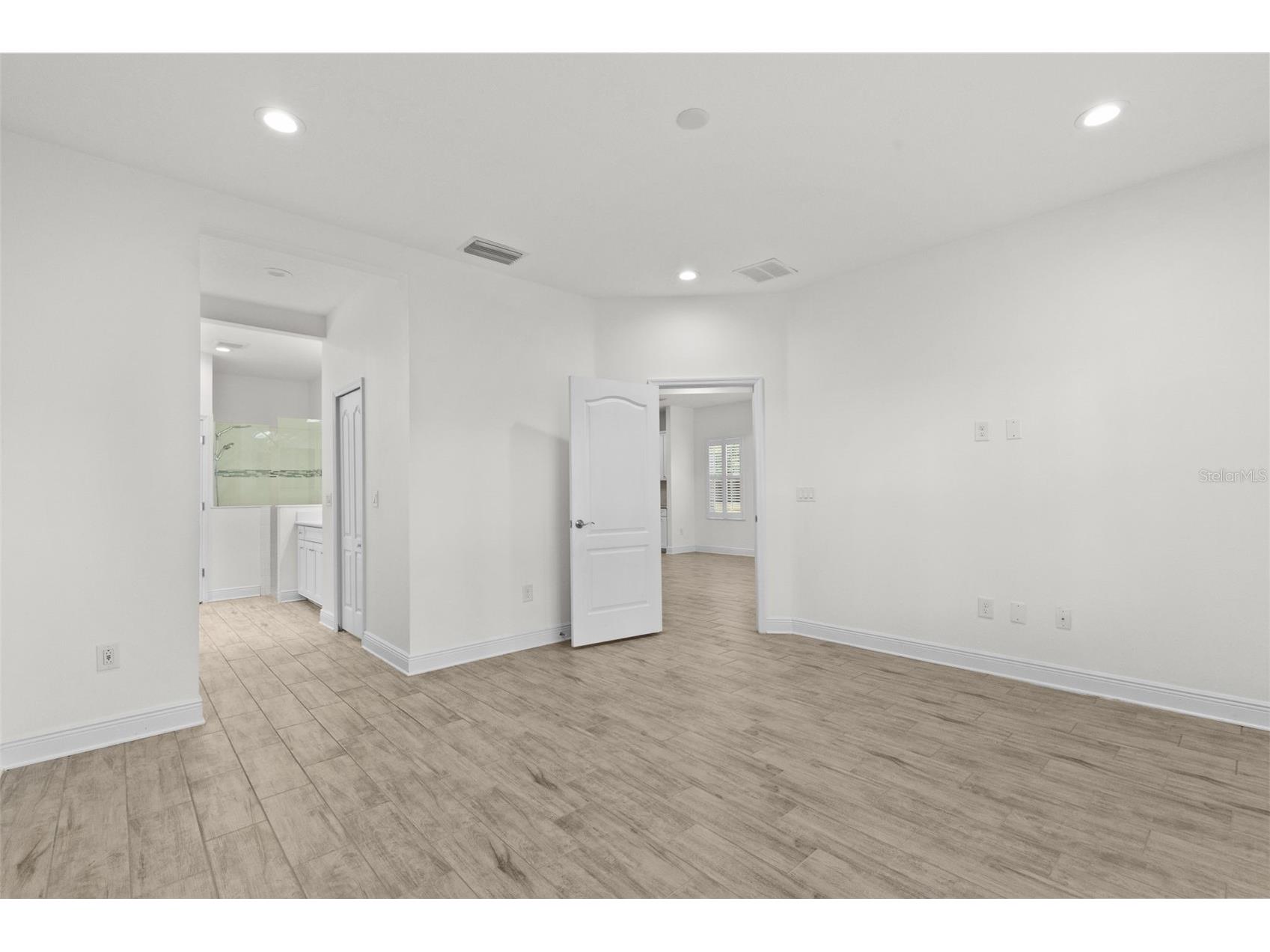13506 Circa Crossing Drive Lithia FL 33547 TB8522551 image40