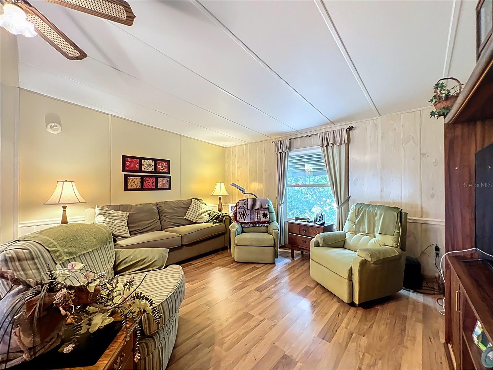 13508 Palm Drive Astatula FL 34705 - LAKE HARRIS G5106698 image16