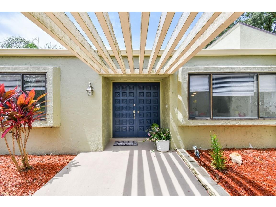 13508 Palmwood Lane Tampa FL 33618 T3454108 image1