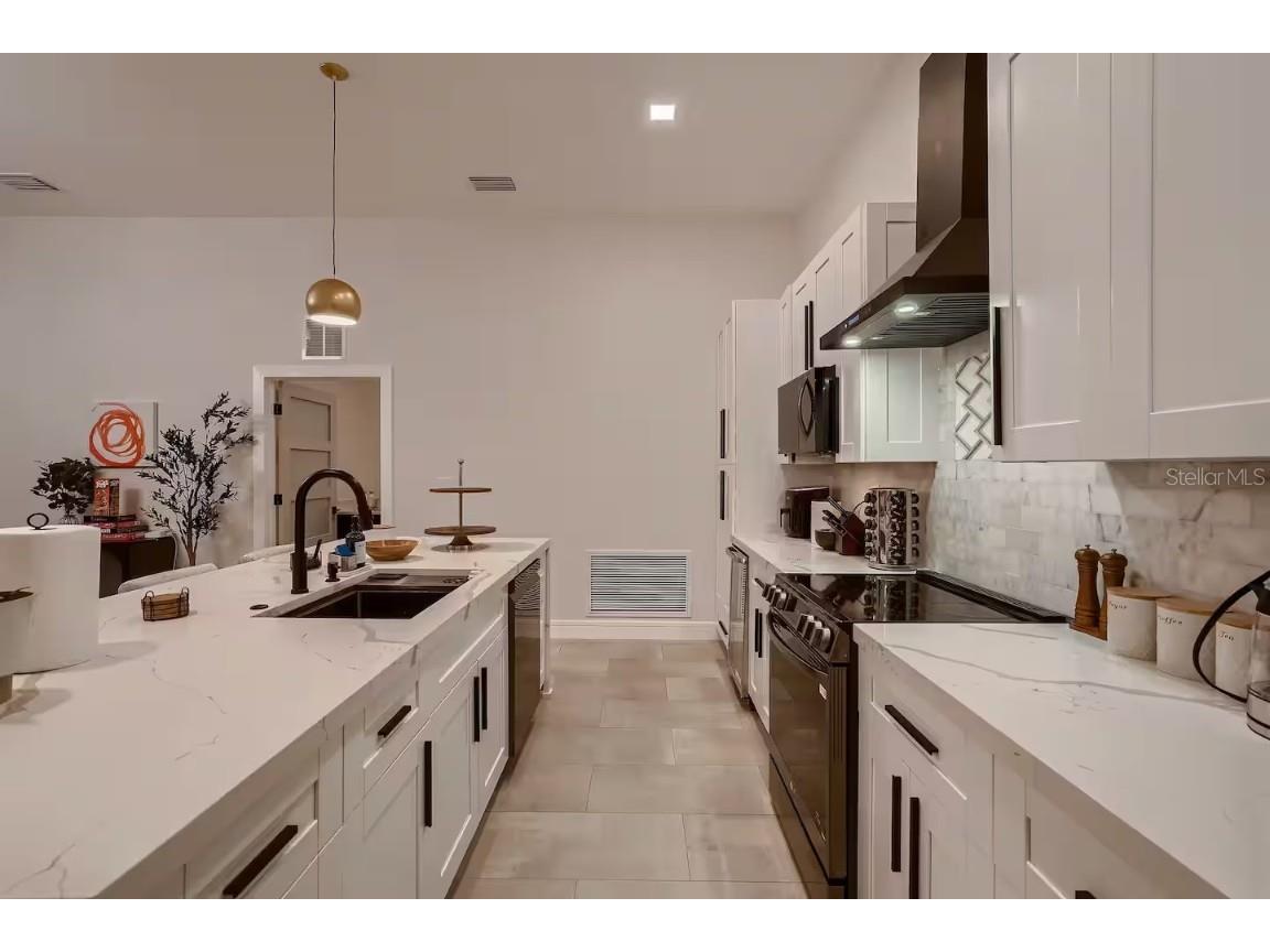 13509 Park Boulevard Seminole FL 33776 TB8433749 image5