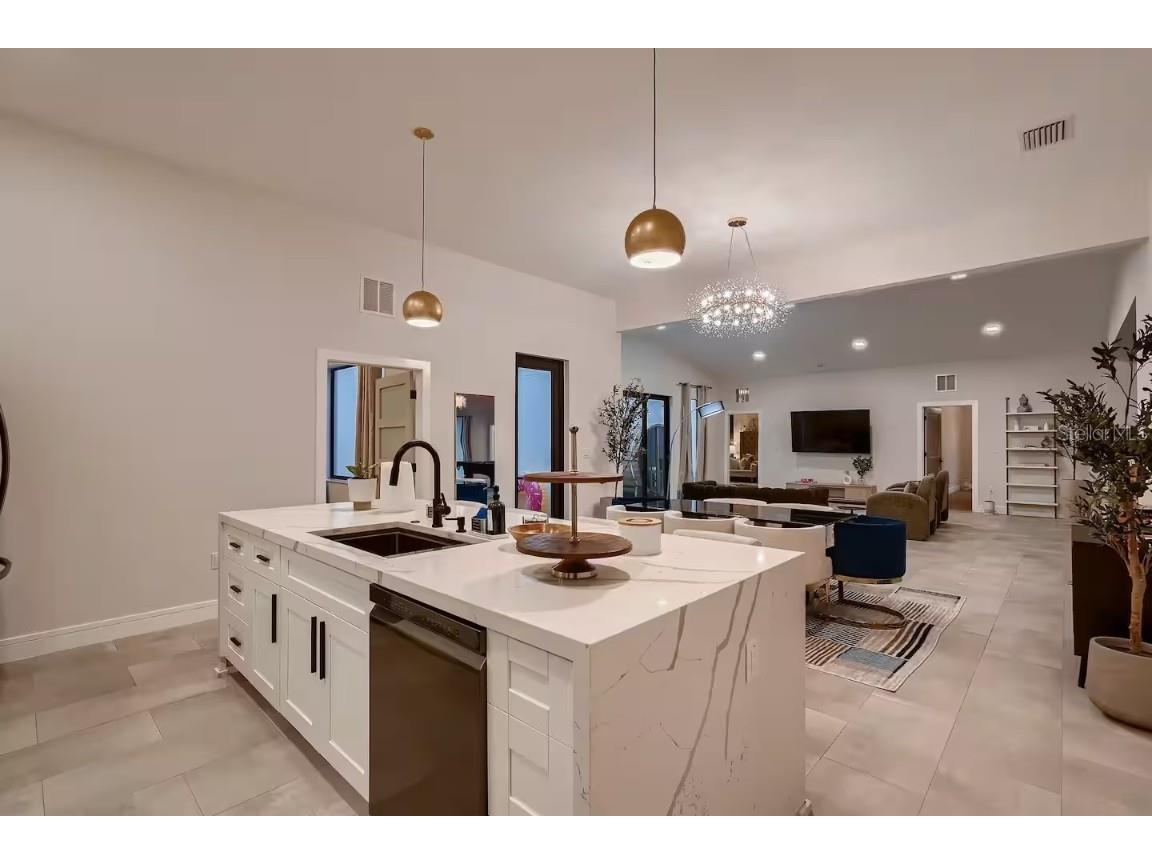 13509 Park Boulevard Seminole FL 33776 TB8433749 image6