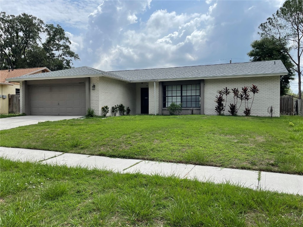 1351 Corner Oaks Drive Brandon FL 33510 T3455716 image1