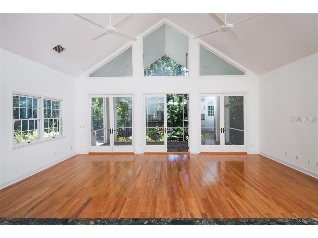 1351 Dixie Lee Lane Sarasota FL 34231 A4668211 image15