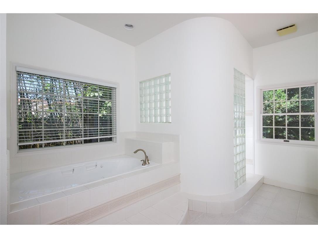 1351 Dixie Lee Lane Sarasota FL 34231 A4668211 image27