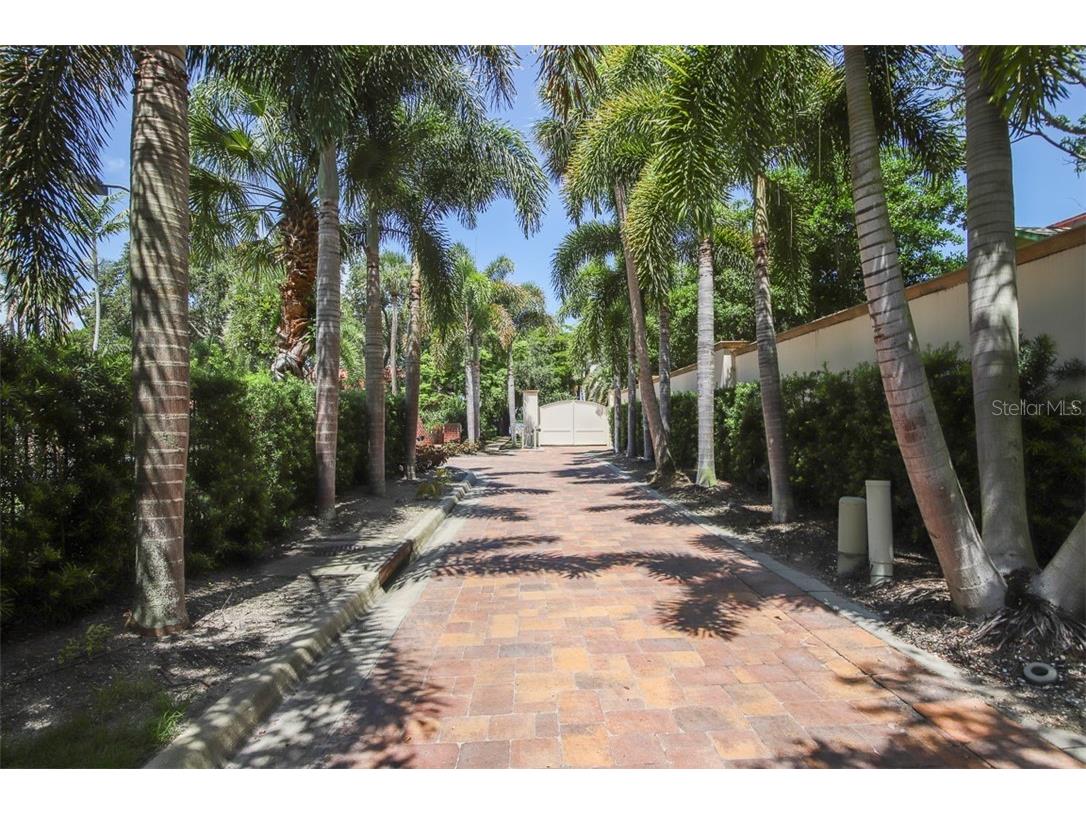 1351 Dixie Lee Lane Sarasota FL 34231 A4668211 image44