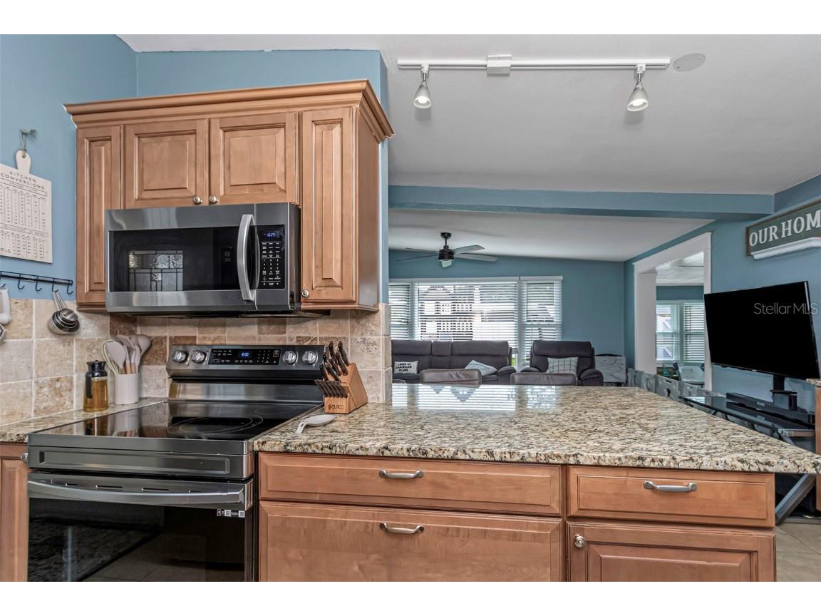 1351 Fairfax Road Clearwater FL 33764 TB8425615 image18