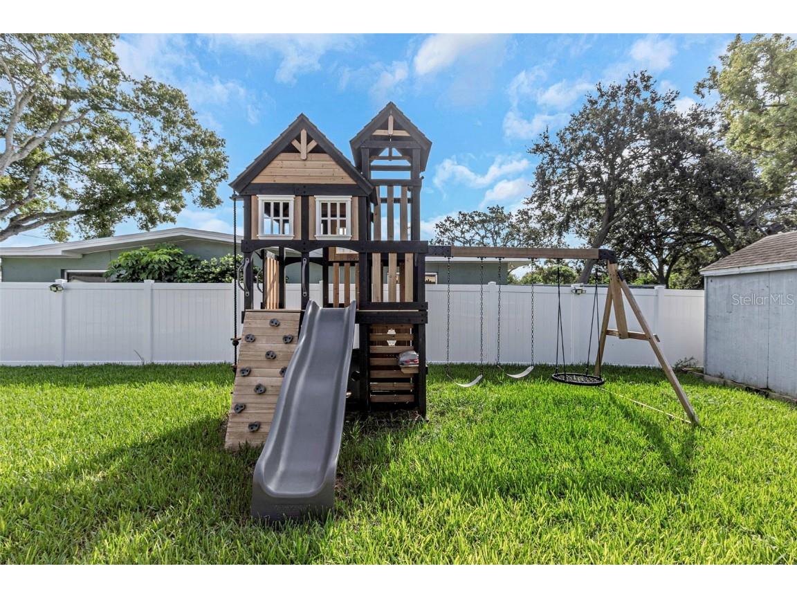 1351 Fairfax Road Clearwater FL 33764 TB8425615 image46