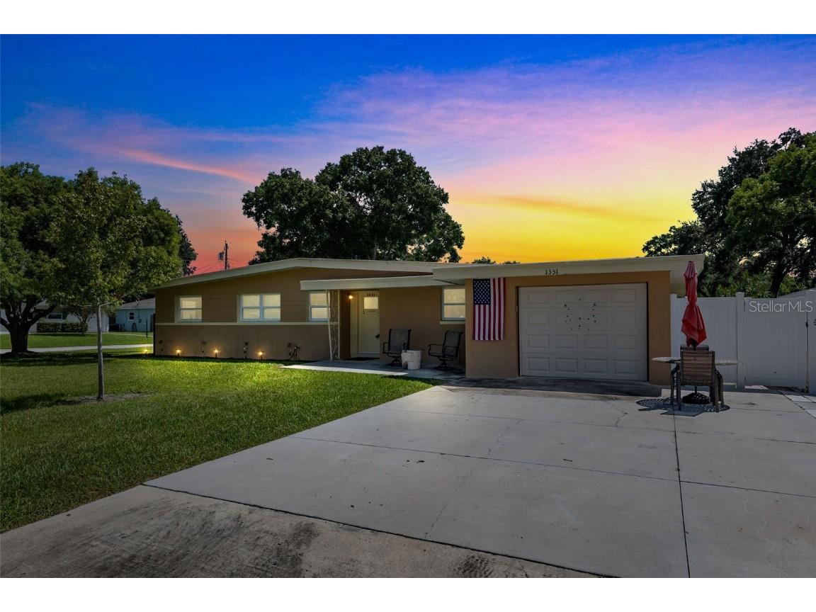 1351 Fairfax Road Clearwater FL 33764 W7867825 image1