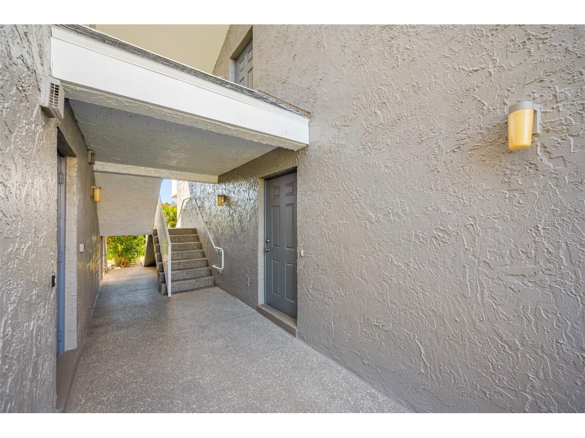 1351 Gulf Boulevard #118 Clearwater Beach FL 33767 TB8415941 image5