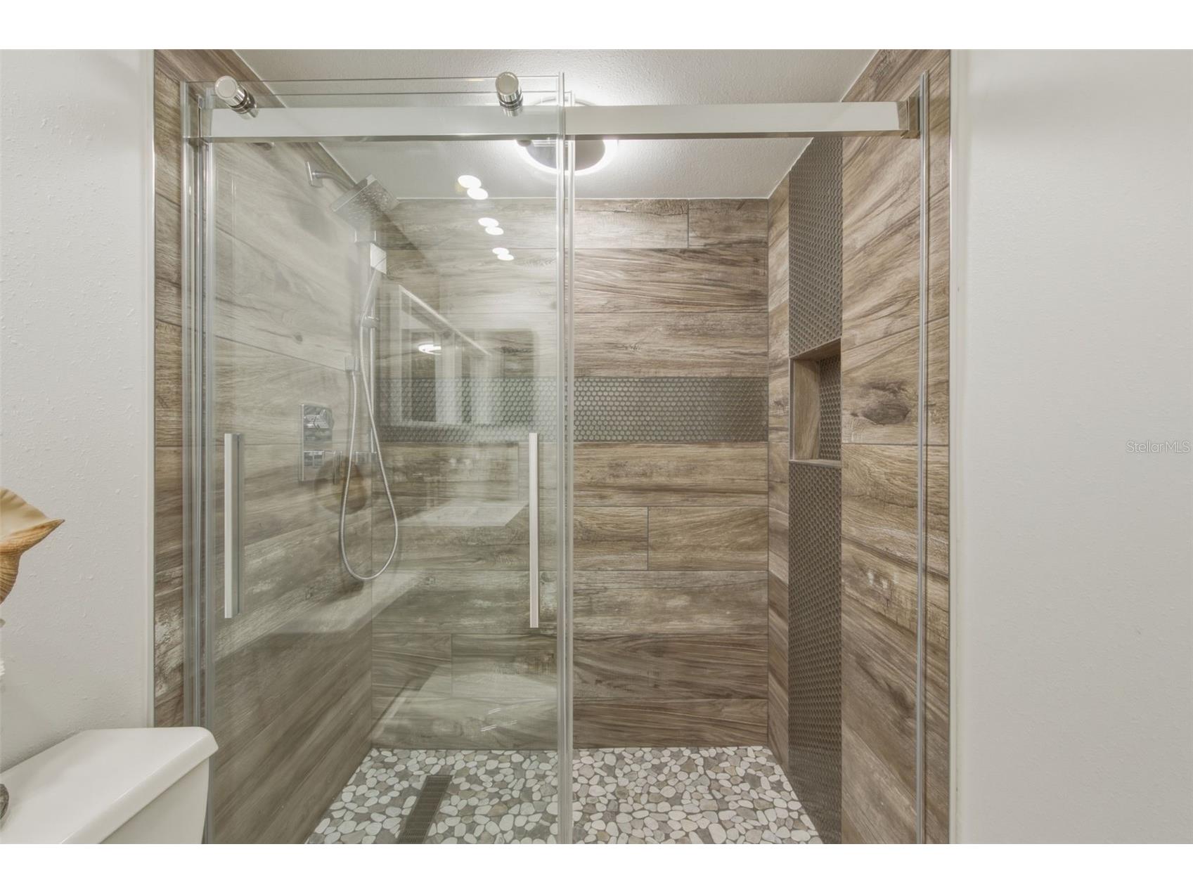 1351 Gulf Boulevard #202 Clearwater Beach FL 33767 TB8497477 image19