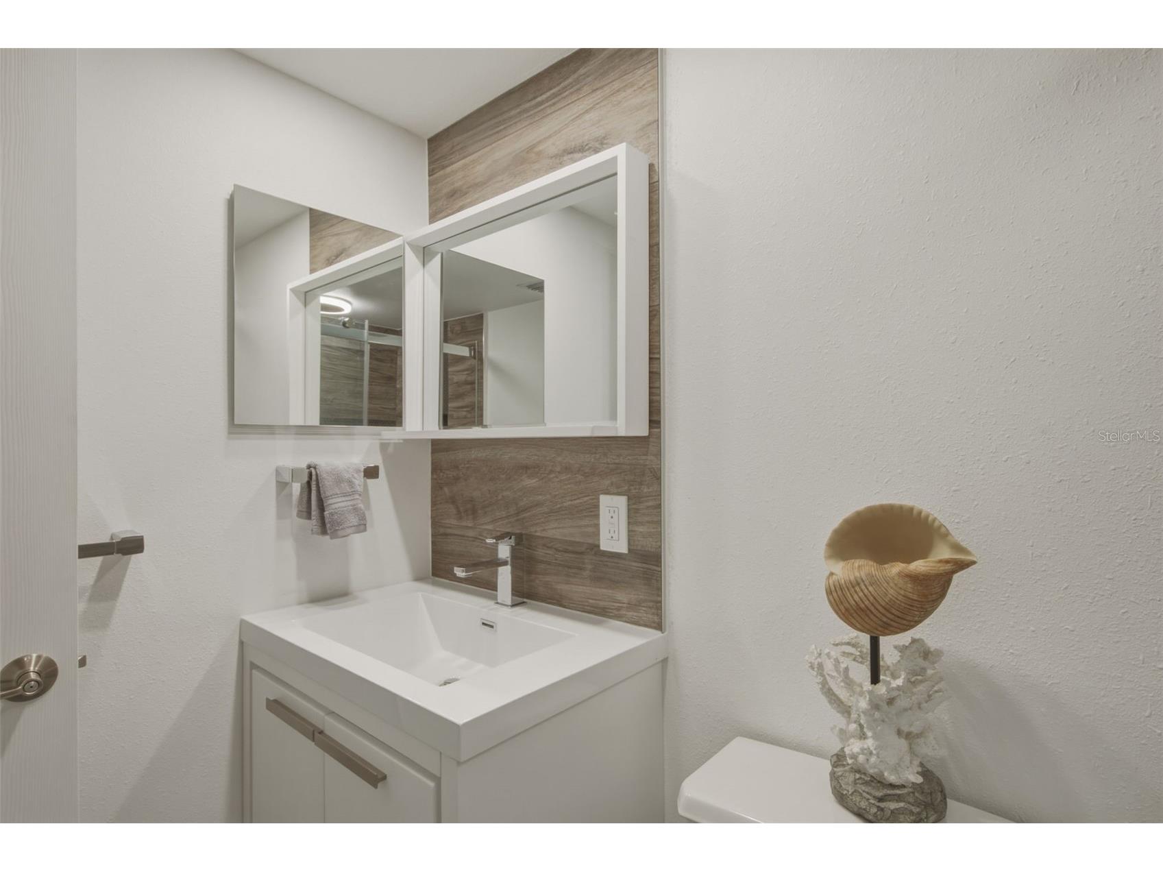 1351 Gulf Boulevard #202 Clearwater Beach FL 33767 TB8497477 image20
