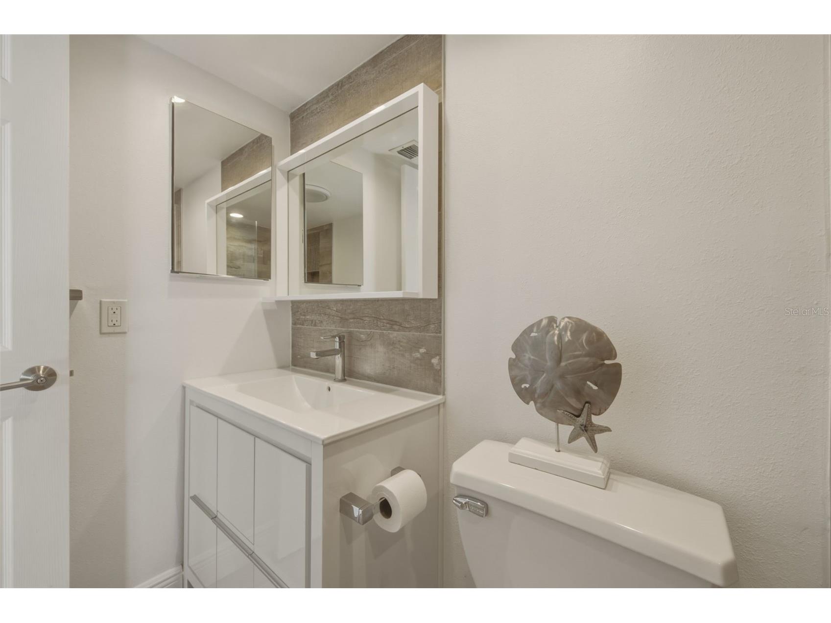 1351 Gulf Boulevard #202 Clearwater Beach FL 33767 TB8497477 image25