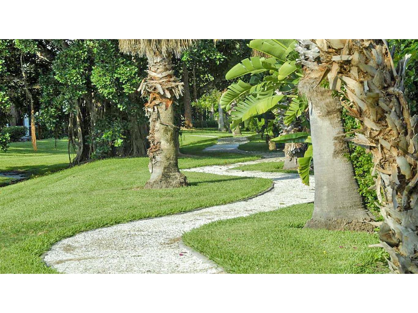 1351 Siesta Bayside Drive #1351-D Sarasota FL 34242 A4589578 image16