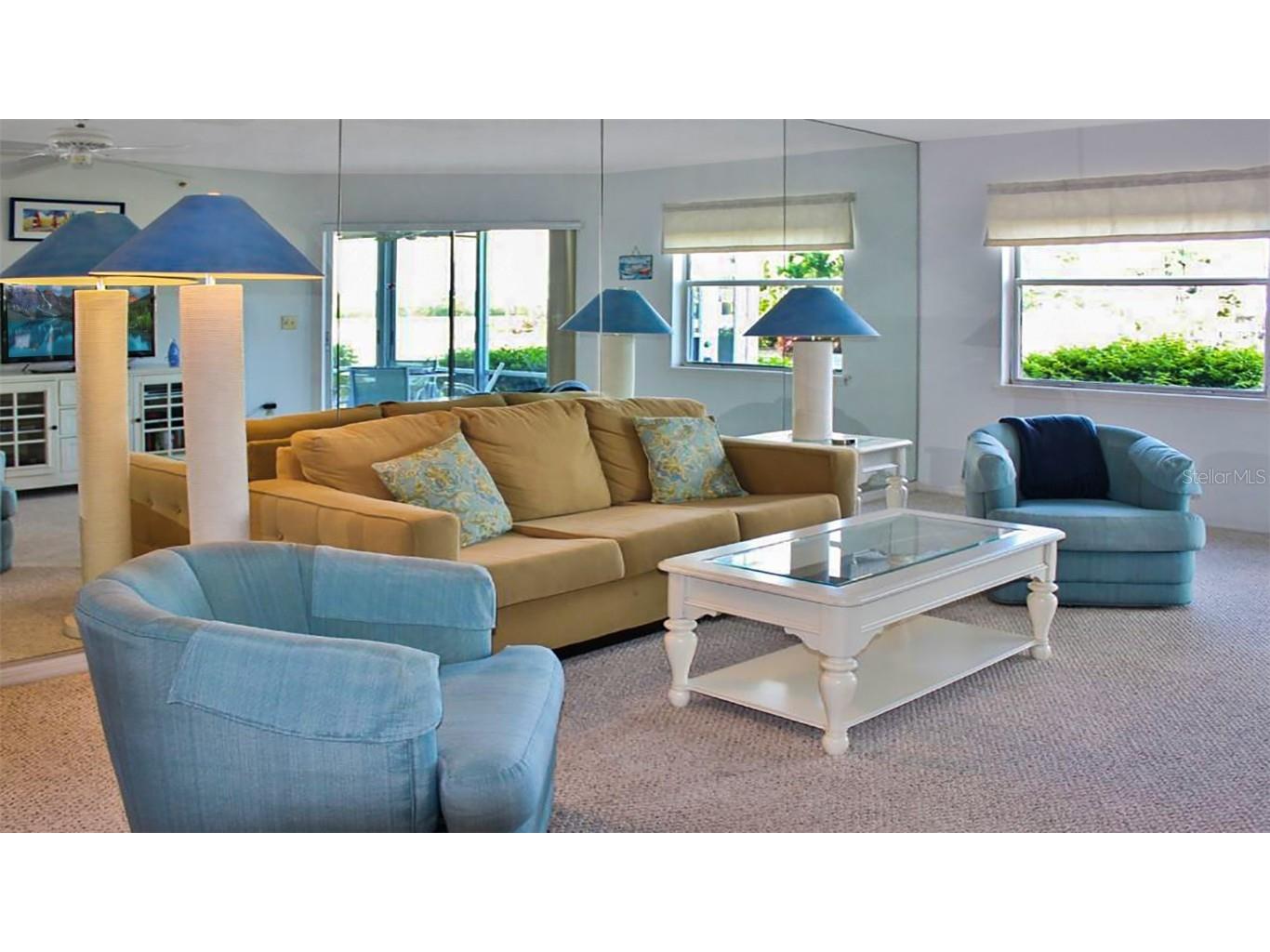 1351 Siesta Bayside Drive #1351-D Sarasota FL 34242 A4589578 image4