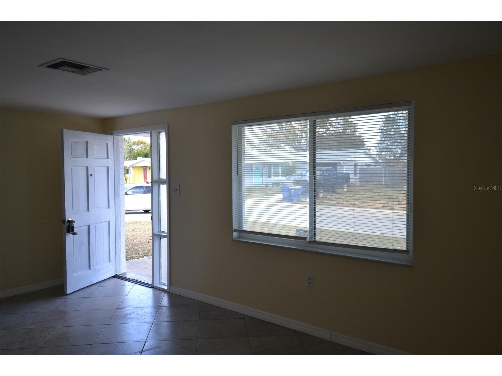 1351 Whitehall Lane Holiday FL 34691 TB8482672 image6