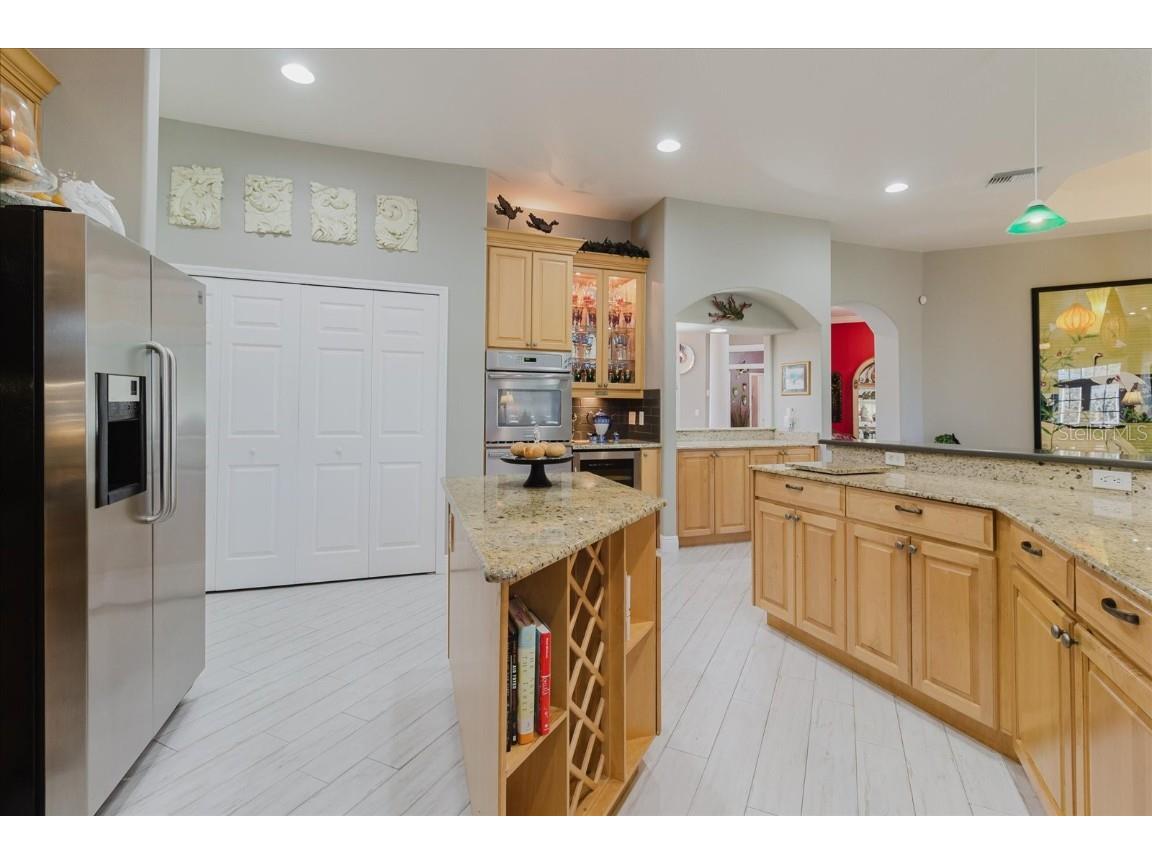 13510 Westshire Drive Tampa FL 33618 TB8448568 image32